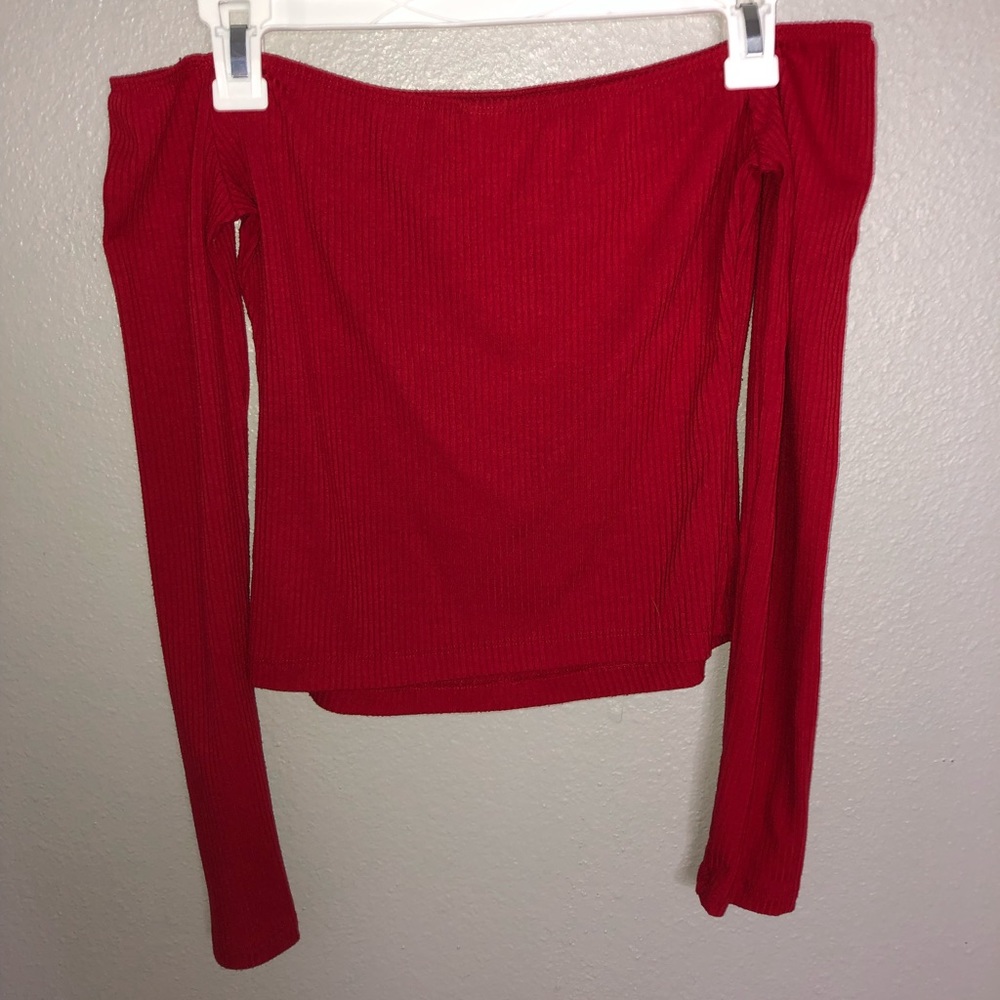 Off the shoulder long sleeve